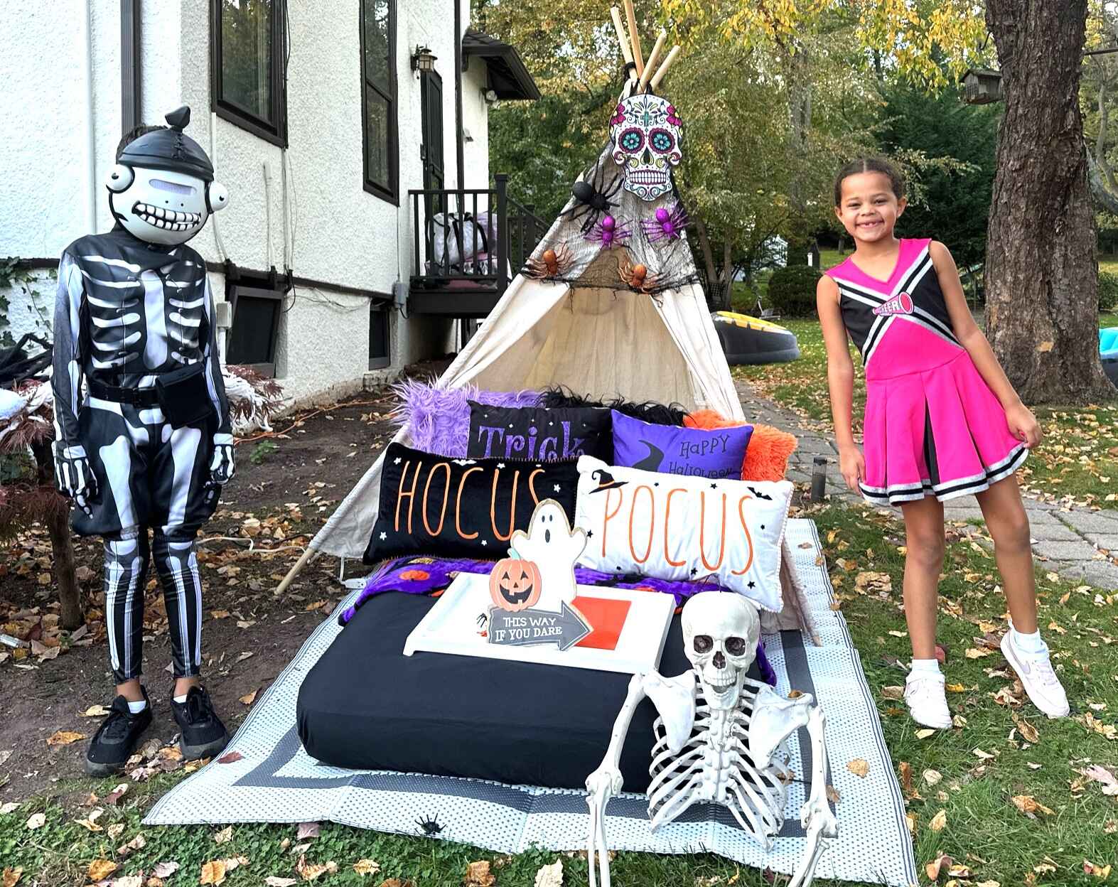 Read more about the article Spooktacular Halloween Sleepover Party Ideas for a Night to Remember