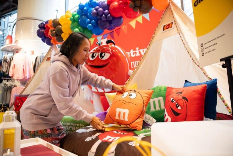 Partner with Sleepover Party Shop