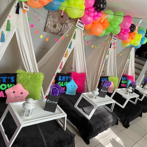 Let's Glow Crazy Theme